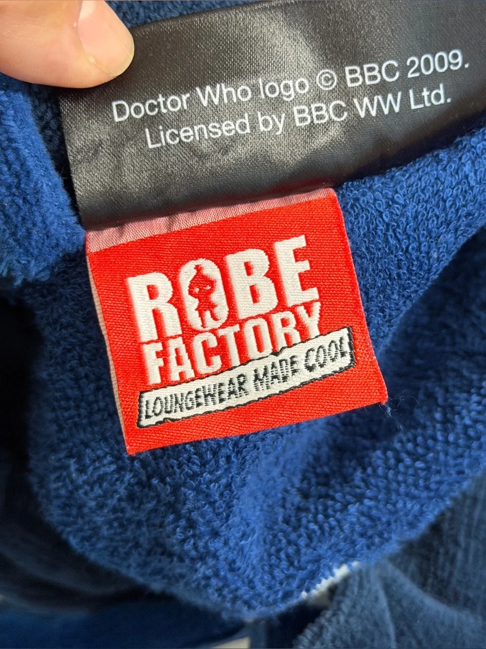 Robe Factory Dr Who Tardis ADULT ONE SIZE Blue Terry Cloth Belted Robe - Picture 6 of 9
